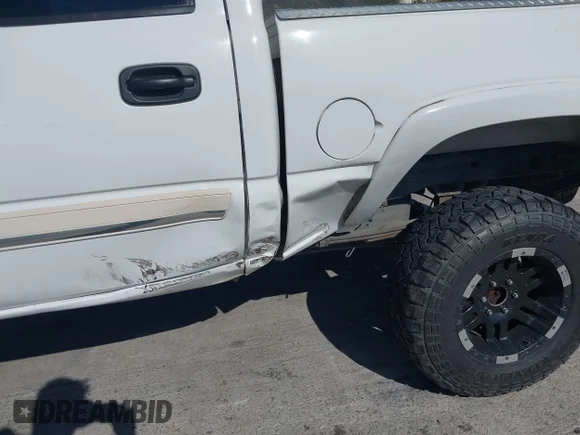 ✅ 2006 Chevrolet Silverado 1500 LT2 • VIN: 2GCEK13T461184478 • Lot: 42228833. Wystawiony na IAAI z przebiegiem 162 300 mil. Bezpłatny archiwum sprzedaży aukcyjnych z USA i szczegółowy raport historii pojazdu na DreamBid. Zdjęcie 6.