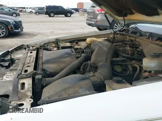 ✅ 1992 Lincoln Town Car Signature • VIN: 1LNLM82W5NY731898 • Lot: 43532208. Listed on IAAI with 194,074 mi. Free auction sales archive from the USA and detailed vehicle history report at DreamBid. Image 14.