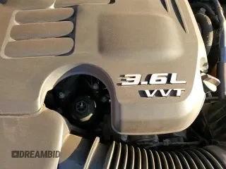 ✅ 2019 Chrysler 300 S • VIN: 2C3CCABG0KH562942 • Lot: 84055845. Listed on Copart with 52,810 mi. Free auction sales archive from the USA and detailed vehicle history report at DreamBid. Image 13.