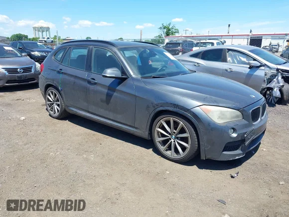 ✅ 2014 BMW X1 xDrive35i • VIN: WBAVM5C50EVV92957 • Lot: 45245110. Wystawiony na IAAI z przebiegiem 172 727 mil. Bezpłatny archiwum sprzedaży aukcyjnych z USA i szczegółowy raport historii pojazdu na DreamBid. Zdjęcie 1.