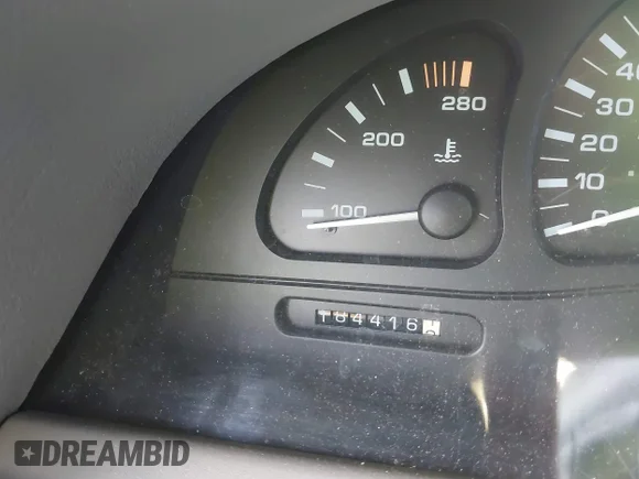 ✅ 1998 Oldsmobile Aurora • VIN: 1G3GR62C5W4122692 • Lot: 45183989. Wystawiony na IAAI z przebiegiem 184 416 mil. Bezpłatny archiwum sprzedaży aukcyjnych z USA i szczegółowy raport historii pojazdu na DreamBid. Zdjęcie 7.
