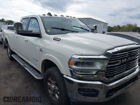 ✅ 2019 Ram 2500 Laramie • VIN: 3C6UR5KL0KG703969 • Lot: 43397488. Wystawiony na IAAI z przebiegiem Nie podano. Bezpłatny archiwum sprzedaży aukcyjnych z USA i szczegółowy raport historii pojazdu na DreamBid. Zdjęcie 1.