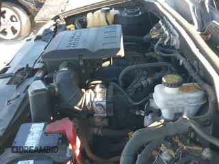 ✅ 2010 Ford Escape XLT • VIN: 1FMCU0DG6AKA44398 • Lot: 43603602. Wystawiony na IAAI z przebiegiem 131 281 mil. Bezpłatny archiwum sprzedaży aukcyjnych z USA i szczegółowy raport historii pojazdu na DreamBid. Zdjęcie 19.