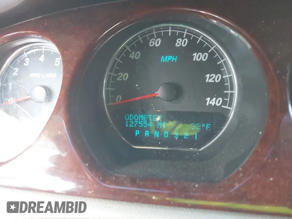 ✅ 2007 Buick Lucerne CXL • VIN: 1G4HR57Y67U159654 • Lot: 44143452. Wystawiony na IAAI z przebiegiem 127 554 mil. Bezpłatny archiwum sprzedaży aukcyjnych z USA i szczegółowy raport historii pojazdu na DreamBid. Zdjęcie 7.