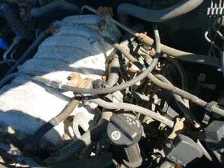 ✅ 2000 Toyota Tundra Limited • VIN: 5TBBT4815YS065867 • Lot: 41995501. Wystawiony na IAAI z przebiegiem 208 889 mil. Bezpłatny archiwum sprzedaży aukcyjnych z USA i szczegółowy raport historii pojazdu na DreamBid. Zdjęcie 19.