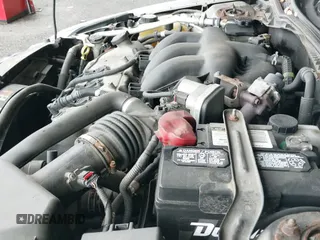 ✅ 2008 Ford Fusion SE • VIN: 3FAHP011X8R272627 • Lot: 42371638. Wystawiony na IAAI z przebiegiem 202 678 mil. Bezpłatny archiwum sprzedaży aukcyjnych z USA i szczegółowy raport historii pojazdu na DreamBid. Zdjęcie 12.