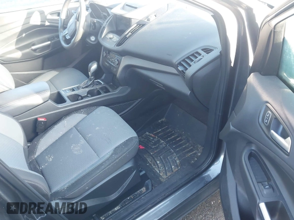 ✅ 2018 Ford Escape SE • VIN: 1FMCU9GD9JUD08143 • Lot: 44084894. Wystawiony na IAAI z przebiegiem 100 654 mil. Bezpłatny archiwum sprzedaży aukcyjnych z USA i szczegółowy raport historii pojazdu na DreamBid. Zdjęcie 5.