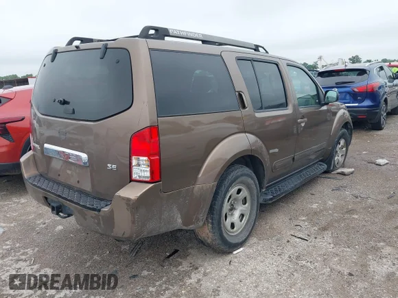 ✅ 2005 Nissan Pathfinder XE • VIN: 5N1AR18U05C749356 • Lot: 42201967. Wystawiony na IAAI z przebiegiem Nie podano. Bezpłatny archiwum sprzedaży aukcyjnych z USA i szczegółowy raport historii pojazdu na DreamBid. Zdjęcie 4.