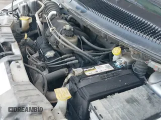 ✅ 2005 Dodge Caravan SXT • VIN: 1D4GP45R85B155922 • Lot: 43738712. Listed on IAAI with 207,094 mi. Free auction sales archive from the USA and detailed vehicle history report at DreamBid. Image 16.