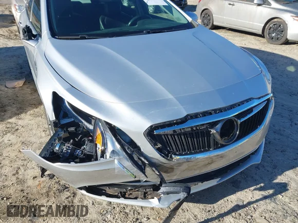 ✅ 2018 Buick LaCrosse Essence • VIN: 1G4ZP5SS6JU141384 • Lot: 43923824. Listed on IAAI with 78,935 mi. Free auction sales archive from the USA and detailed vehicle history report at DreamBid. Image 6.