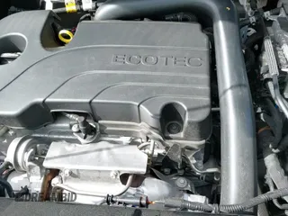 2025 Chevrolet Equinox FWD LT with VIN 3GNAXHEG8SL170821, listed as a IAAI auction lot 41946061 with 17,581 mi miles and . Bid and sale history available at DreamBid. Image 19.