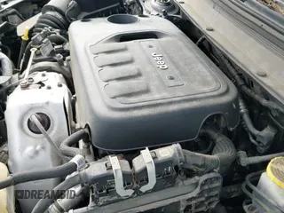 ✅ 2019 Jeep Cherokee Altitude • VIN: 1C4PJMLN7KD157823 • Lot: 41635016. Wystawiony na IAAI z przebiegiem 80 253 mil. Bezpłatny archiwum sprzedaży aukcyjnych z USA i szczegółowy raport historii pojazdu na DreamBid. Zdjęcie 19.