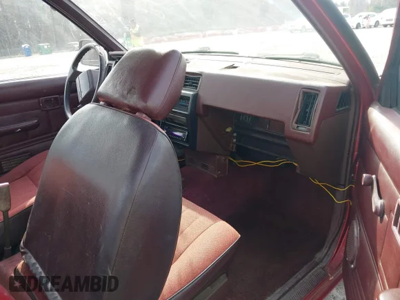 ✅ 1992 Nissan Frontier • VIN: 1N6SD16S2NC301965 • Lot: 41790245. Wystawiony na IAAI z przebiegiem 203 809 mil. Bezpłatny archiwum sprzedaży aukcyjnych z USA i szczegółowy raport historii pojazdu na DreamBid. Zdjęcie 5.