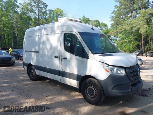 ✅ 2023 Mercedes-Benz Sprinter Cargo • VIN: W1Y40BHY3PT129006 • Lot: 42548854. Listed on IAAI with 164,278 mi. Free auction sales archive from the USA and detailed vehicle history report at DreamBid. Image 1.