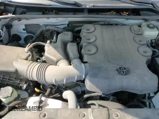 ✅ 2022 Toyota 4Runner TRD Off Road Premium • VIN: JTERU5JR1N6057166 • Лот: 68272795. Опубликован ранее на Copart с пробегом 42 640 миль. Бесплатный доступ к архиву аукционных продаж из США и подробный отчёт об истории автомобиля на DreamBid. Изображение 17.