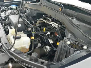 ✅ 2021 Ford Explorer • VIN: 1FMSK7BH7MGB12768 • Lot: 43330915. Wystawiony na IAAI z przebiegiem 87 016 mil. Bezpłatny archiwum sprzedaży aukcyjnych z USA i szczegółowy raport historii pojazdu na DreamBid. Zdjęcie 20.