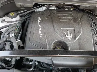 ✅ 2024 Maserati Grecale GT • VIN: ZN6PMDAA0R7447612 • Lot: 66724755. Listed on Copart with 8,821 mi. Free auction sales archive from the USA and detailed vehicle history report at DreamBid. Image 17.