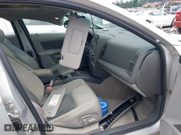 ✅ 2003 Cadillac CTS • VIN: 1G6DM57N130102399 • Lot: 42614228. Wystawiony na IAAI z przebiegiem Nie podano. Bezpłatny archiwum sprzedaży aukcyjnych z USA i szczegółowy raport historii pojazdu na DreamBid. Zdjęcie 5.