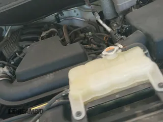 ✅ 2016 Nissan NV SV • VIN: 1N6BF0LY4GN805728 • Lot: 42633527. Wystawiony na IAAI z przebiegiem 93 272 mil. Bezpłatny archiwum sprzedaży aukcyjnych z USA i szczegółowy raport historii pojazdu na DreamBid. Zdjęcie 18.