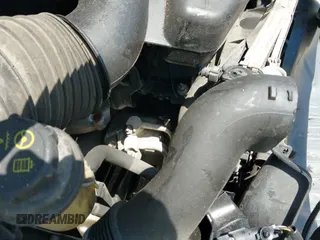 ✅ 2018 Ford Transit • VIN: 1FTYR2ZM2JKA47918 • Lot: 42563390. Wystawiony na IAAI z przebiegiem 187 646 mil. Bezpłatny archiwum sprzedaży aukcyjnych z USA i szczegółowy raport historii pojazdu na DreamBid. Zdjęcie 20.