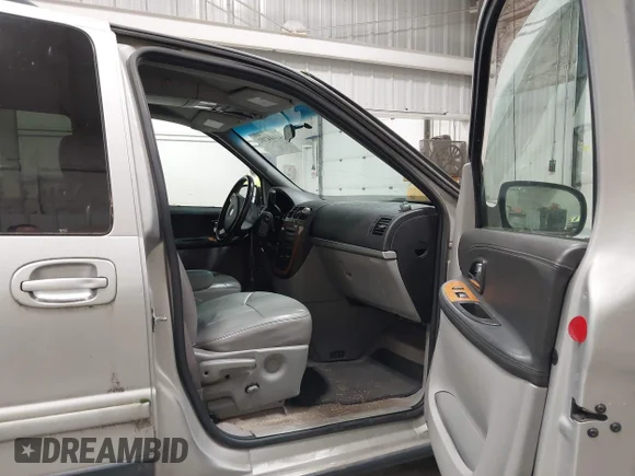 ✅ 2005 Saturn Relay 3 • VIN: 5GZDX23L15D267211 • Lot: 43444702. Wystawiony na IAAI z przebiegiem Nie podano. Bezpłatny archiwum sprzedaży aukcyjnych z USA i szczegółowy raport historii pojazdu na DreamBid. Zdjęcie 5.