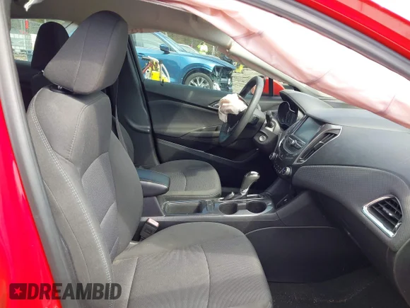 ✅ 2017 Chevrolet Cruze LT • VIN: 1G1BE5SM1H7191270 • Lot: 44508105. Wystawiony na IAAI z przebiegiem 118 809 mil. Bezpłatny archiwum sprzedaży aukcyjnych z USA i szczegółowy raport historii pojazdu na DreamBid. Zdjęcie 5.