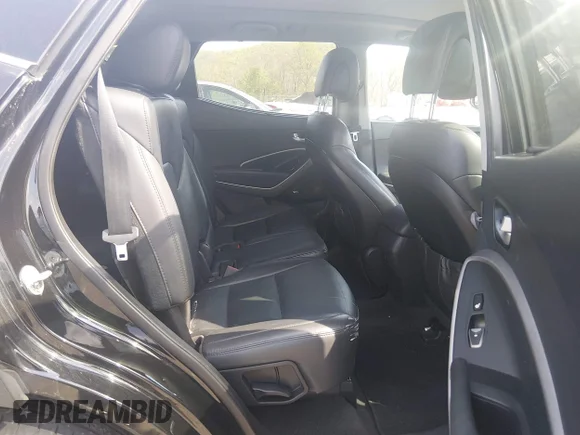 ✅ 2016 Hyundai Santa Fe • VIN: 5XYZWDLA4GG331900 • Lot: 45033614. Wystawiony na IAAI z przebiegiem 259 466 mil. Bezpłatny archiwum sprzedaży aukcyjnych z USA i szczegółowy raport historii pojazdu na DreamBid. Zdjęcie 8.