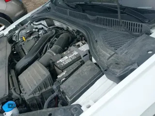 ✅ 2024 Volkswagen Jetta S • VIN: 3VW5M7BUXRM103405 • Lot: 43296834. Wystawiony na IAAI z przebiegiem 27 335 mil. Bezpłatny archiwum sprzedaży aukcyjnych z USA i szczegółowy raport historii pojazdu na DreamBid. Zdjęcie 19.