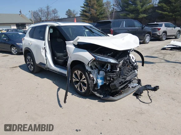 ✅ 2023 Nissan Rogue SV • VIN: JN8BT3BB5PW494108 • Lot: 44796193. Wystawiony na IAAI z przebiegiem 34 005 mil. Bezpłatny archiwum sprzedaży aukcyjnych z USA i szczegółowy raport historii pojazdu na DreamBid. Zdjęcie 1.