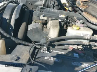 ✅ 2004 Dodge 2500 SLT • VIN: 3D7KA28C84G236063 • Лот: 41833455. Опубликован ранее на IAAI с пробегом 159 564 миль. Бесплатный доступ к архиву аукционных продаж из США и подробный отчёт об истории автомобиля на DreamBid. Изображение 19.