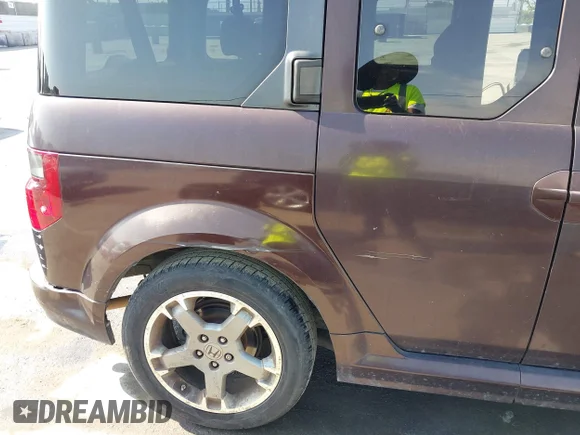 ✅ 2008 Honda Element SC • VIN: 5J6YH18958L003033 • Лот: 42926667. Опубліковано раніше на IAAI з пробігом 224 139 миль. Безкоштовний доступ до архіву аукціонних продажів зі США та докладний звіт про історію автомобіля на DreamBid. Зображення 6.