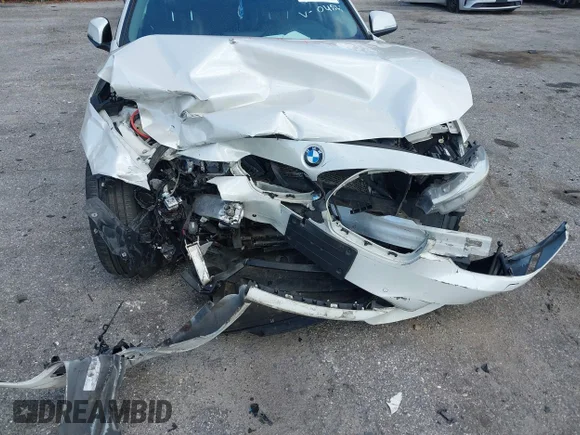 ✅ 2014 BMW 3 Series 328i xDrive • VIN: WBA3B3C55EJ980484 • Lot: 44019751. Listed on IAAI with Not provided. Free auction sales archive from the USA and detailed vehicle history report at DreamBid. Image 6.