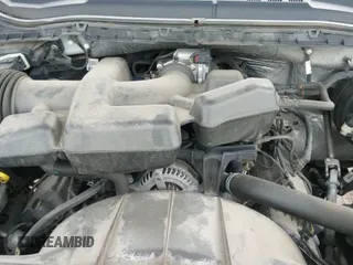 ✅ 2018 Ford F-250 XL • VIN: 1FTBF2A60JEC83073 • Lot: 41897105. Wystawiony na IAAI z przebiegiem 115 228 mil. Bezpłatny archiwum sprzedaży aukcyjnych z USA i szczegółowy raport historii pojazdu na DreamBid. Zdjęcie 18.