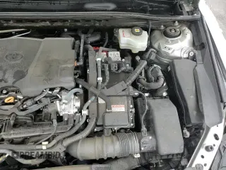 2022 Toyota Camry Hybrid LE with VIN 4T1C31AK8NU577381, listed as a Copart auction lot 83799825 with 60,855 mi miles and Salvage title. Bid and sale history available at DreamBid. Image 14.