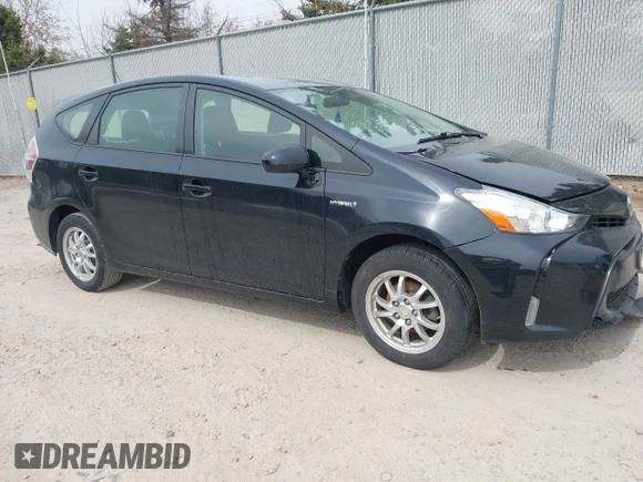 ✅ 2015 Toyota Prius Two • VIN: JTDZN3EU4FJ023130 • Lot: 44684260. Wystawiony na IAAI z przebiegiem 155 301 mil. Bezpłatny archiwum sprzedaży aukcyjnych z USA i szczegółowy raport historii pojazdu na DreamBid. Zdjęcie 1.