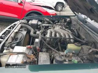 ✅ 1999 Toyota 4Runner SR5 • VIN: JT3GN86R9X0099114 • Lot: 43400844. Listed on IAAI with 341,189 mi. Free auction sales archive from the USA and detailed vehicle history report at DreamBid. Image 12.