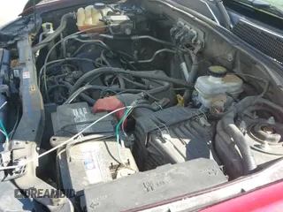 ✅ 2008 Ford Escape XLT • VIN: 1FMCU03Z28KC64702 • Lot: 43393173. Wystawiony na IAAI z przebiegiem 207 275 mil. Bezpłatny archiwum sprzedaży aukcyjnych z USA i szczegółowy raport historii pojazdu na DreamBid. Zdjęcie 19.