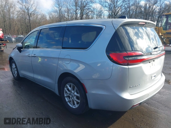 ✅ 2023 Chrysler Pacifica Touring L • VIN: 2C4RC1BG3PR621375 • Lot: 41209430. Wystawiony na IAAI z przebiegiem 44 856 mil. Bezpłatny archiwum sprzedaży aukcyjnych z USA i szczegółowy raport historii pojazdu na DreamBid. Zdjęcie 3.