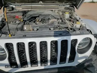✅ 2021 Jeep Gladiator Mojave • VIN: 1C6JJTEGXML528164 • Lot: 68764015. Listed on Copart with 102,261 mi. Free auction sales archive from the USA and detailed vehicle history report at DreamBid. Image 15.