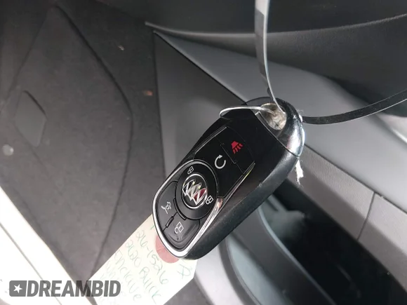 ✅ 2020 Buick Enclave Preferred • VIN: 5GAERAKW5LJ260705 • Lot: 45131829. Wystawiony na IAAI z przebiegiem 76 296 mil. Bezpłatny archiwum sprzedaży aukcyjnych z USA i szczegółowy raport historii pojazdu na DreamBid. Zdjęcie 11.