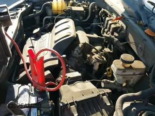 ✅ 2005 Mazda Tribute S • VIN: 4F2YZ961X5KM08594 • Lot: 43797779. Listed on IAAI with 196,524 mi. Free auction sales archive from the USA and detailed vehicle history report at DreamBid. Image 13.