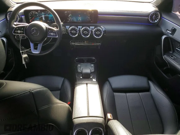 ✅ 2021 Mercedes-Benz CLA 250 • VIN: W1K5J4GB5MN157703 • Lot: 78185865. Wystawiony na Copart z przebiegiem 64 576 mil. Bezpłatny archiwum sprzedaży aukcyjnych z USA i szczegółowy raport historii pojazdu na DreamBid. Zdjęcie 8.