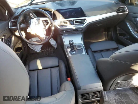 ✅ 2021 BMW 3 Series 330i xDrive • VIN: WBA5R7C02MFK14424 • Лот: 39656474. Опубликован ранее на Copart с пробегом Не указан. Бесплатный доступ к архиву аукционных продаж из США и подробный отчёт об истории автомобиля на DreamBid. Изображение 8.