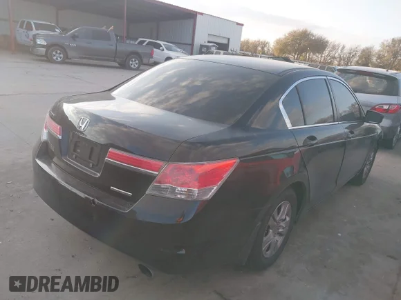 ✅ 2012 Honda Accord SE • VIN: 1HGCP2F63CA209894 • Lot: 43920731. Listed on IAAI with 144,543 mi. Free auction sales archive from the USA and detailed vehicle history report at DreamBid. Image 4.