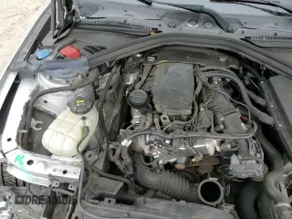 ✅ 2018 BMW 3 Series 328d • VIN: WBA8E5C58JA246277 • Lot: 92712505. Wystawiony na Copart z przebiegiem 88 193 mil. Bezpłatny archiwum sprzedaży aukcyjnych z USA i szczegółowy raport historii pojazdu na DreamBid. Zdjęcie 14.