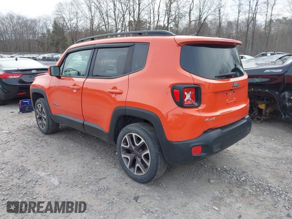 ✅ 2016 Jeep Renegade Latitude • VIN: ZACCJBBT5GPD32100 • Lot: 44743514. Wystawiony na IAAI z przebiegiem 194 448 mil. Bezpłatny archiwum sprzedaży aukcyjnych z USA i szczegółowy raport historii pojazdu na DreamBid. Zdjęcie 3.