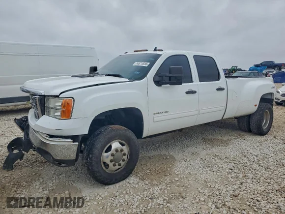 ✅ 2012 GMC Sierra 3500HD SLE • VIN: 1GT423C89CF190168 • Lot: 94674855. Listed on Copart with 203,156 mi. Free auction sales archive from the USA and detailed vehicle history report at DreamBid. Image 1.