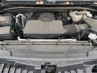 ✅ 2022 Chevrolet Suburban Z71 • VIN: 1GNSKDKD3NR196942 • Lot: 90234935. Wystawiony na Copart z przebiegiem 28 796 mil. Bezpłatny archiwum sprzedaży aukcyjnych z USA i szczegółowy raport historii pojazdu na DreamBid. Zdjęcie 16.