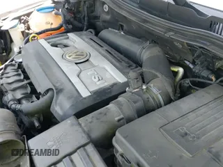 ✅ 2015 Volkswagen CC Sport • VIN: WVWBP7AN2FE828585 • Лот: 42410791. Опубликован ранее на IAAI с пробегом 143 056 миль. Бесплатный доступ к архиву аукционных продаж из США и подробный отчёт об истории автомобиля на DreamBid. Изображение 19.