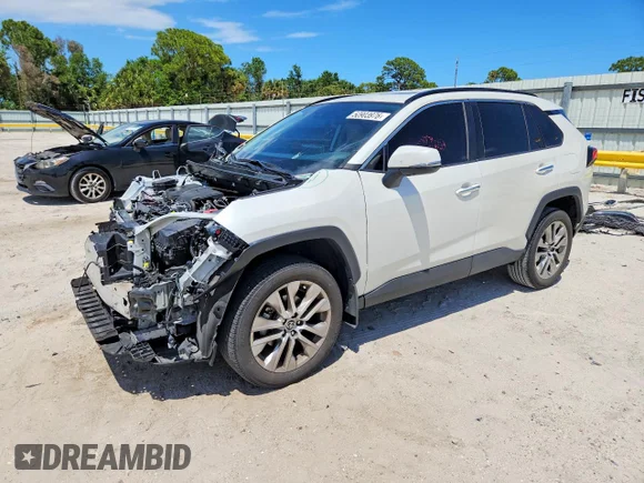 ✅ 2022 Toyota RAV4 Limited • VIN: 2T3Y1RFVXNW231143 • Лот: 50903976. Опубликован ранее на Copart с пробегом 95 425 миль. Бесплатный доступ к архиву аукционных продаж из США и подробный отчёт об истории автомобиля на DreamBid. Изображение 1.